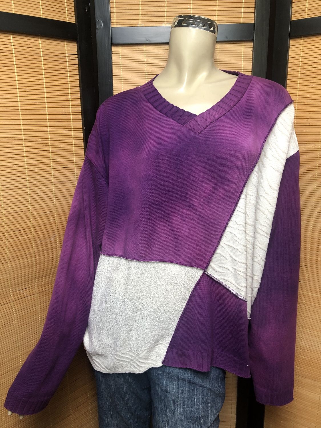 Fresh Fruit Sky-Dye Mid Long-Sleeved Pullover in Purple Vivid Spring