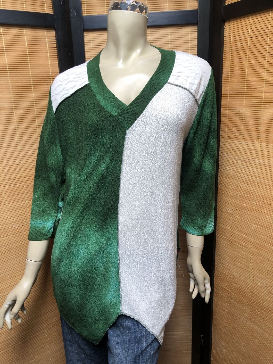 Fresh Fruit Sky-Dye Long 3/4 Sleeved Pullover in Green Spring Belle