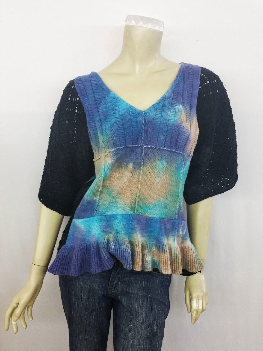 Fresh Fruit Sky-Dye Cropped Pullover in Sky Love Spring