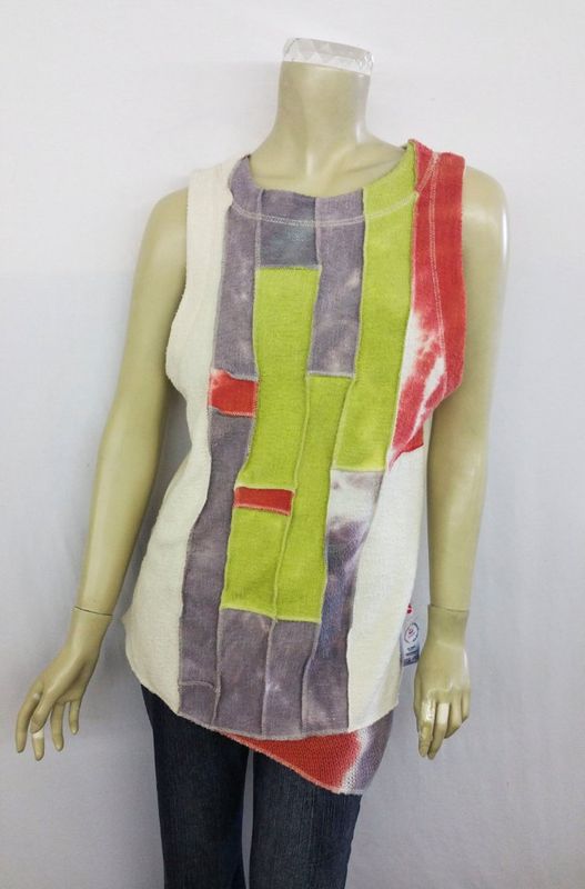 Fresh Fruit Sky-Dye Long Sleeveless Sweater in Verdant Calming Spring