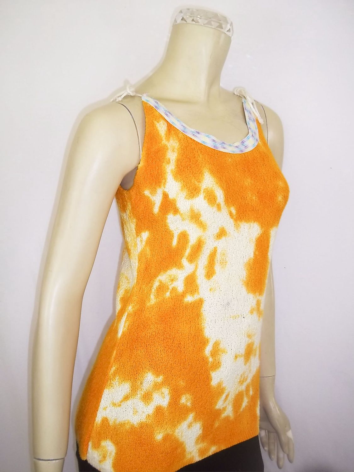 Summer Vintage Sky-Dye Tank-Top in Summertime Orange