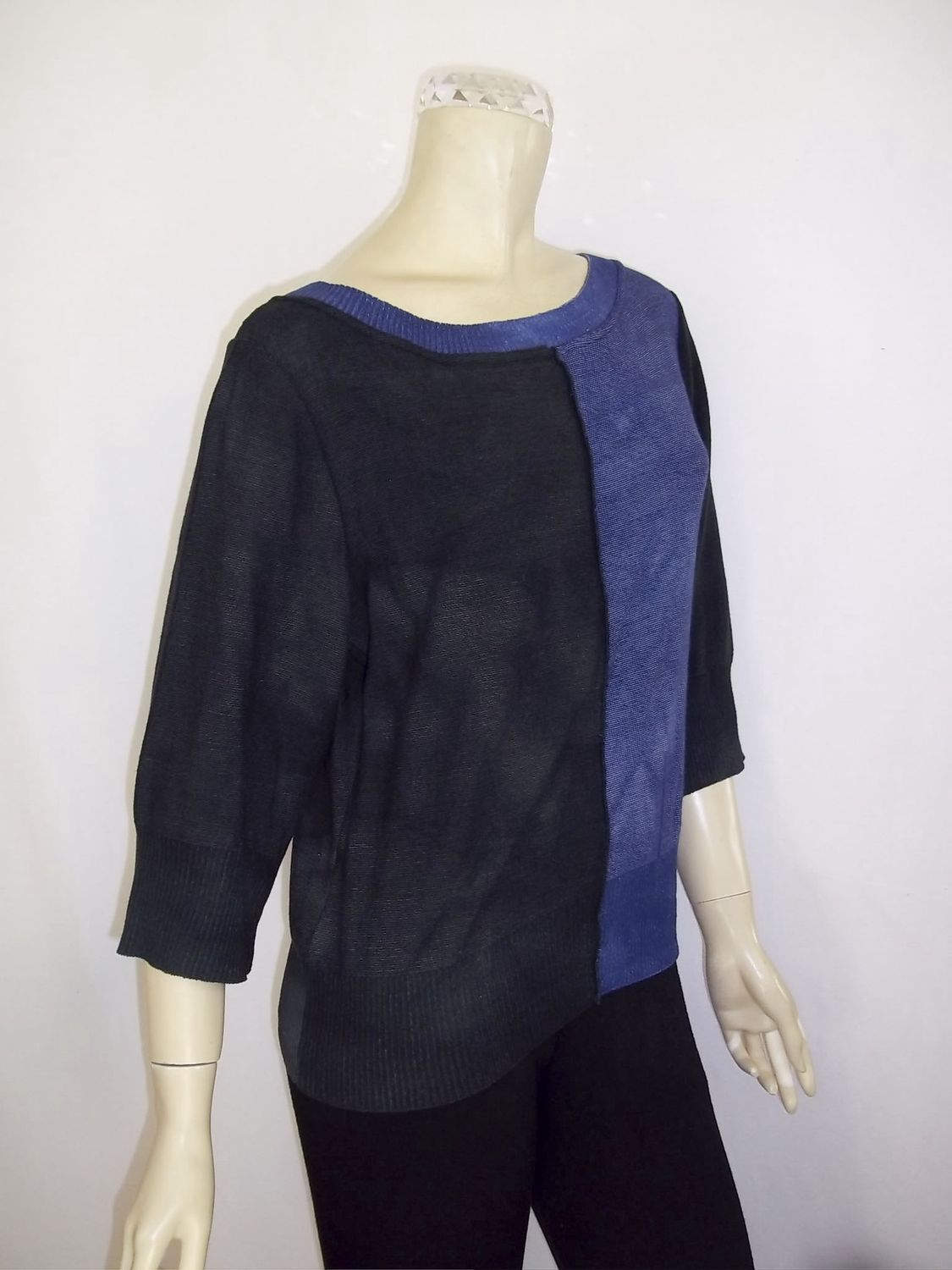 Boat 3/4 Sleeve Sueded Light Weight Sweater (Black/Navy)