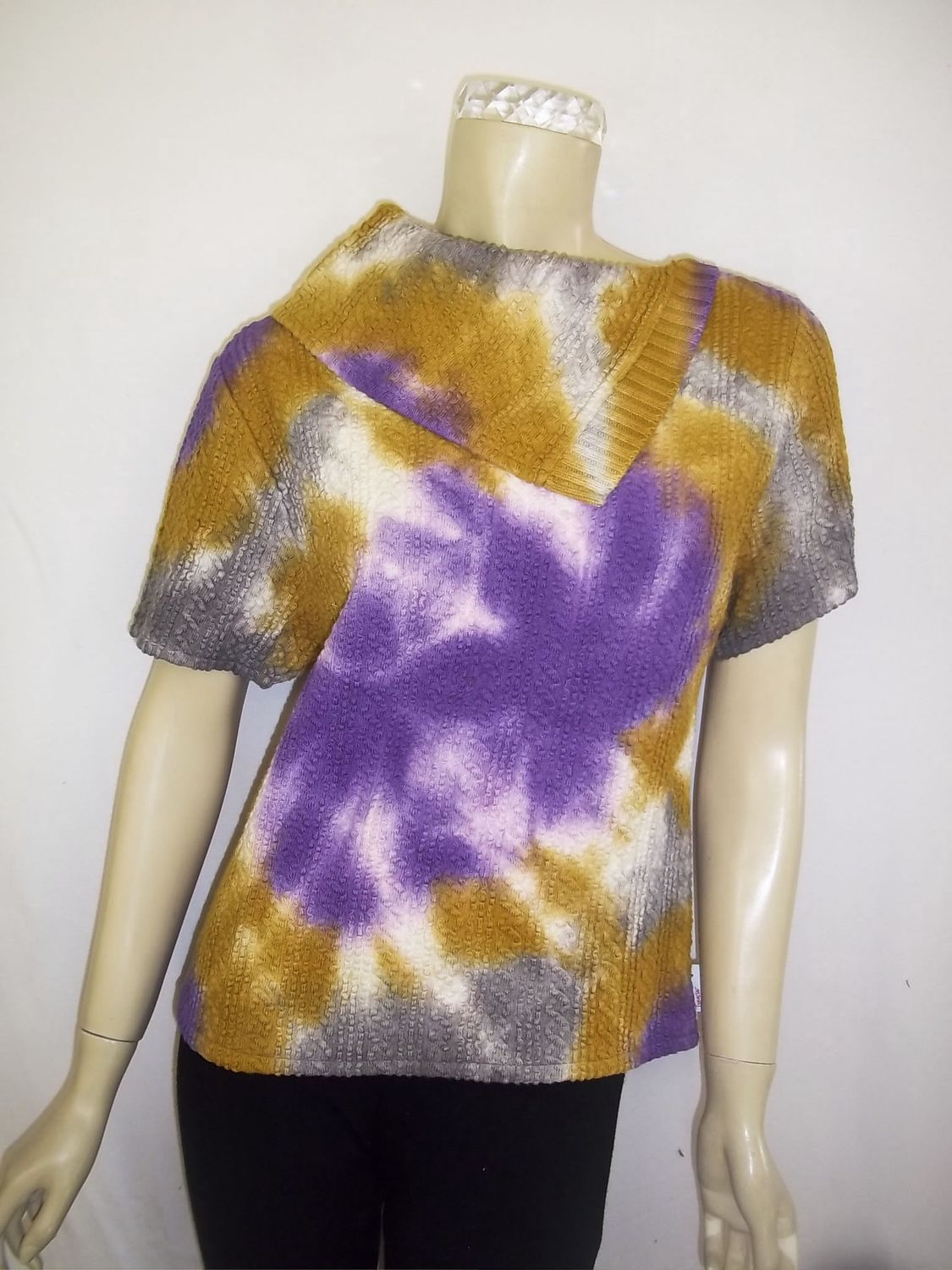 Sky-Dye Folded Collar Top