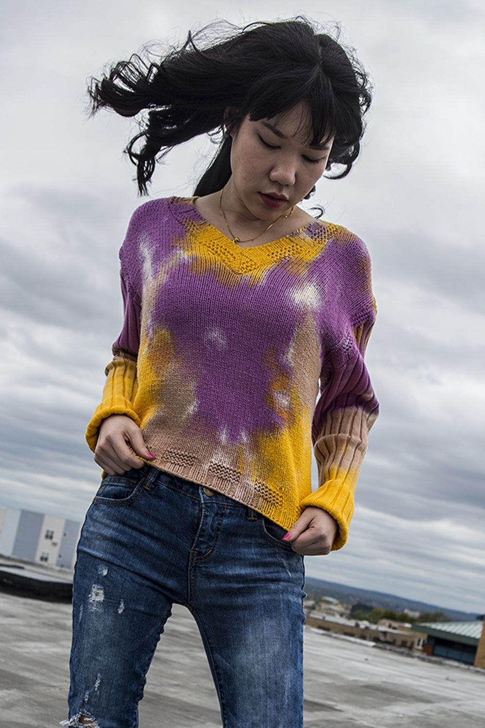 Vintage V-neck Cropped Sweater