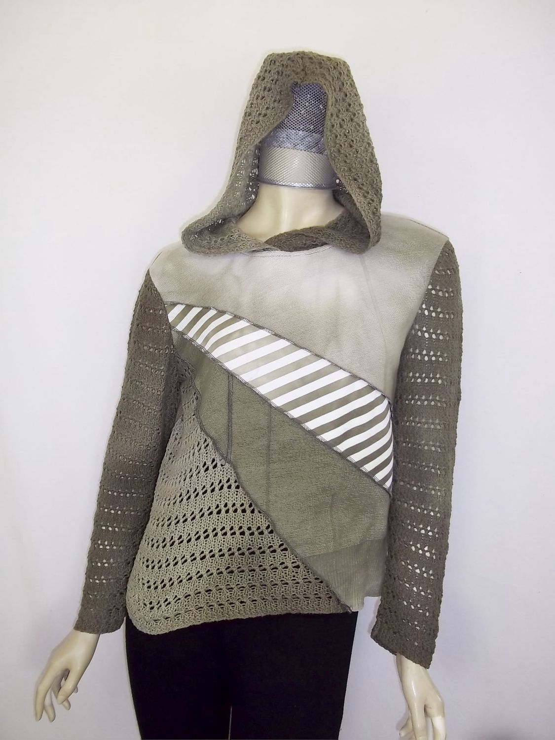 Star Hooded Sweater