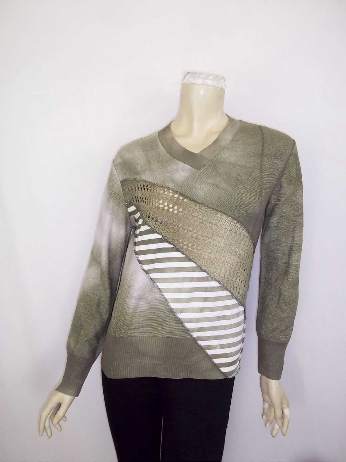 Star V-Neck Sweater, Size: S/M, Color: Olive Stripes