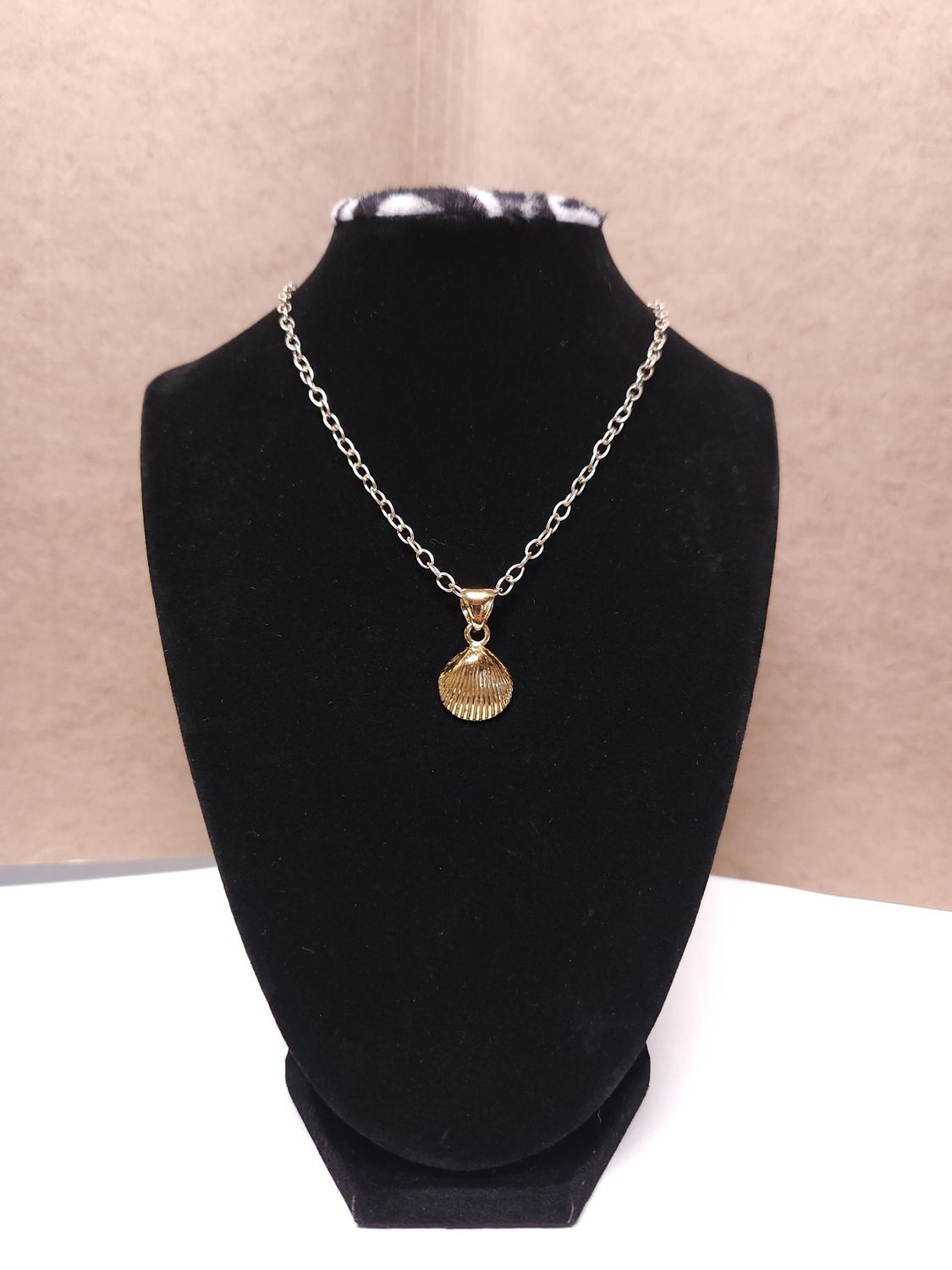 Alchemia Shell Pendant