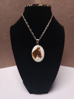 Resin Horse Pendant SS (2)