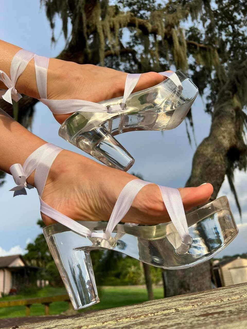 Dazzling Tootsies Clear Platform Heels Inspired by Marilyn Monroe Dazzling Tootsies Clear Platform Heels Inspired by Marilyn Monroe