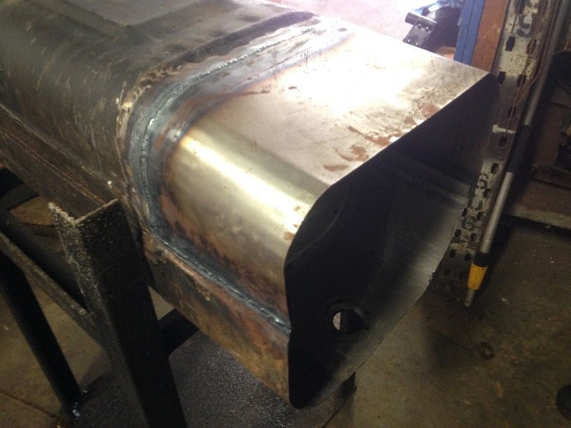 Mitsubishi Fuso Canter Fuel Tank Repair / Overhaul Service Deposit