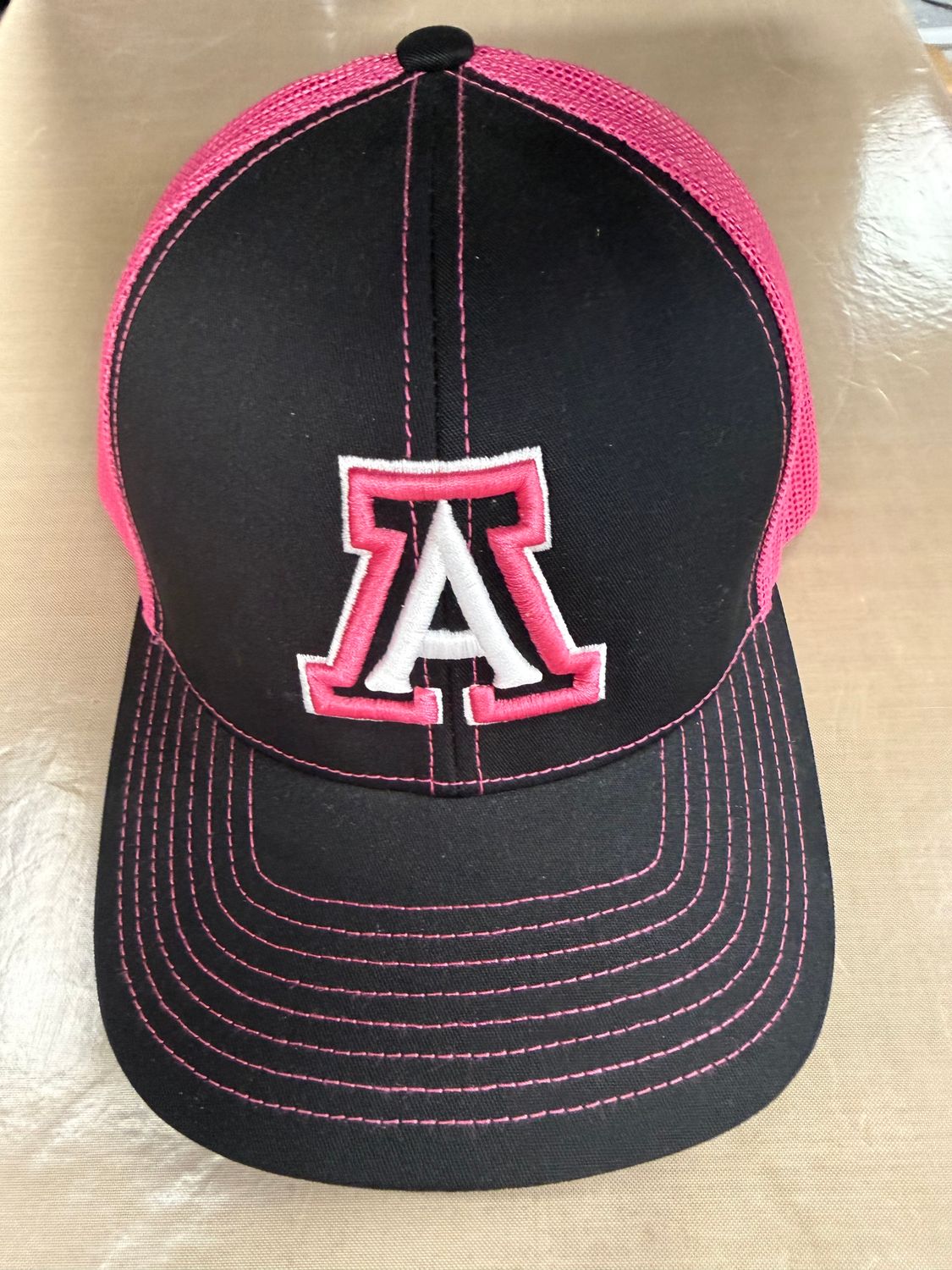 A Hat Pink &amp; Black