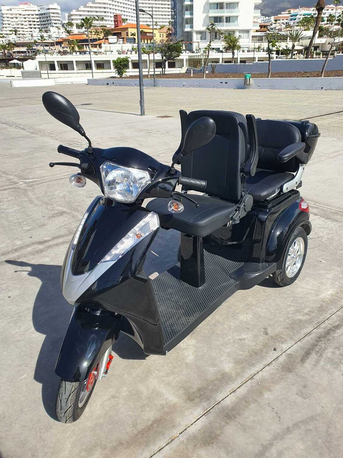 Double Scooter Double Scooter