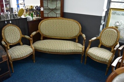 c1900 Country House Sofa and Chairs