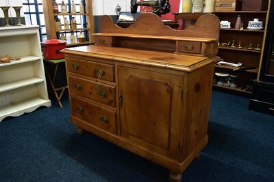 Victorian Pine Dresser