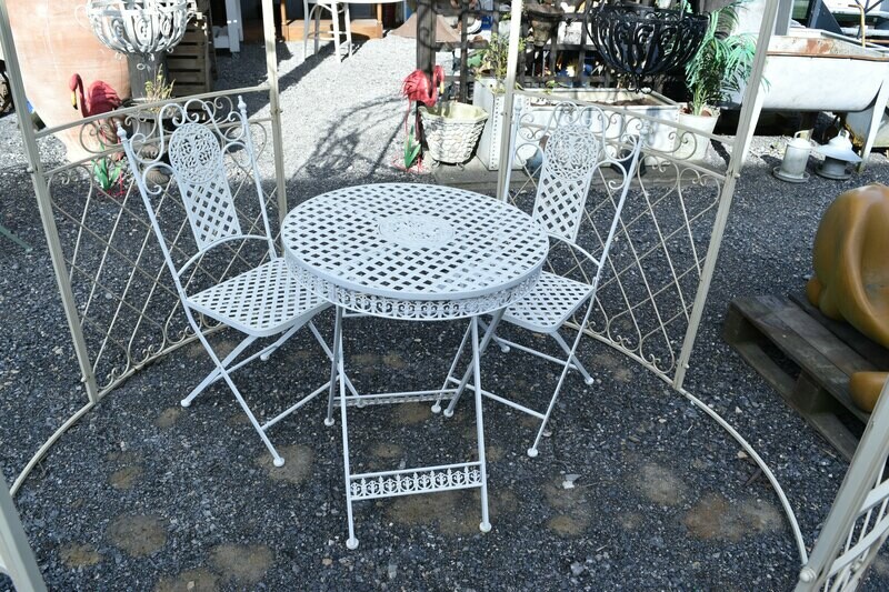 White Table and Chairs