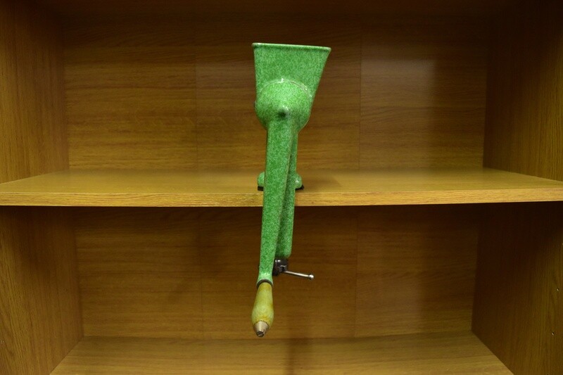 Harper Enamelled Green Mincer