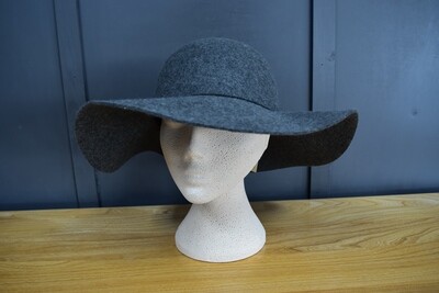 1970s Style Grey Wool Floppy Hat