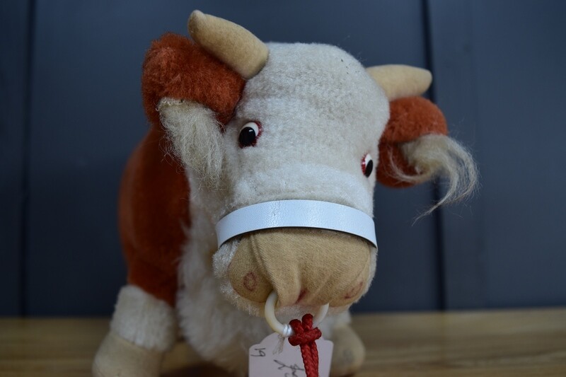 1960s Merrythought Hereford Bull
