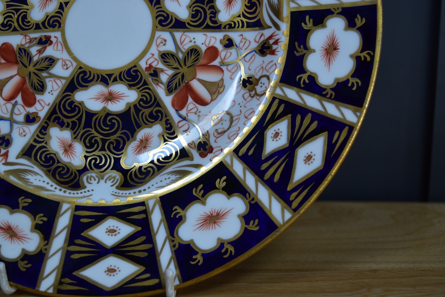 Royal Crown Derby Imari Traditional Dinner Plate