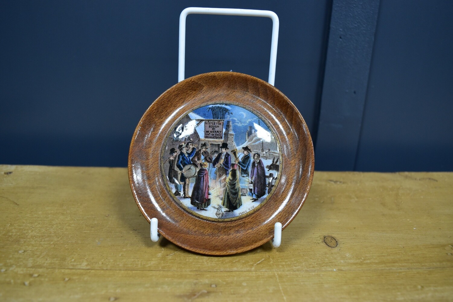Xmas Eve Framed Pot Lid