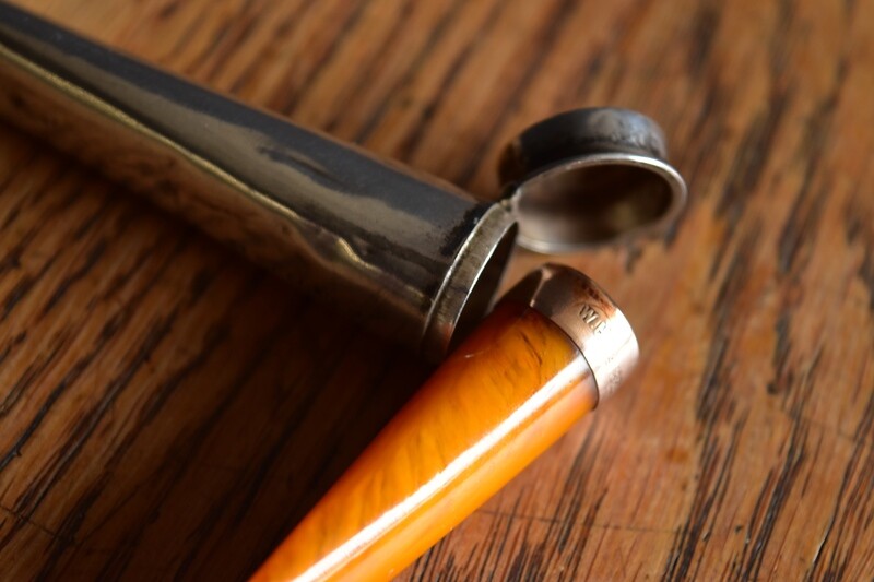 Silver Cheroot Case with 9ct Gold & Amber Cheroot Holder