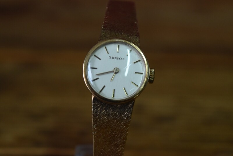 Tissot 9ct Gold Ladies Wristwatch