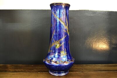 Wedgwood Daisy Makeig-Jones Hummingbird Vase