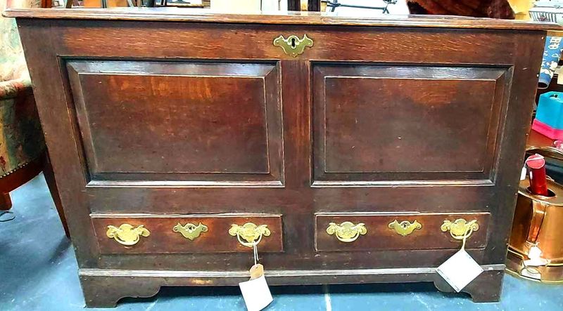 18th Century Oak Mule Chest / Coffer