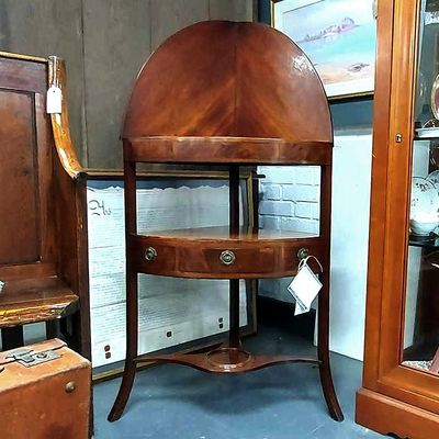 George 3rd Mahogany Corner Washstand