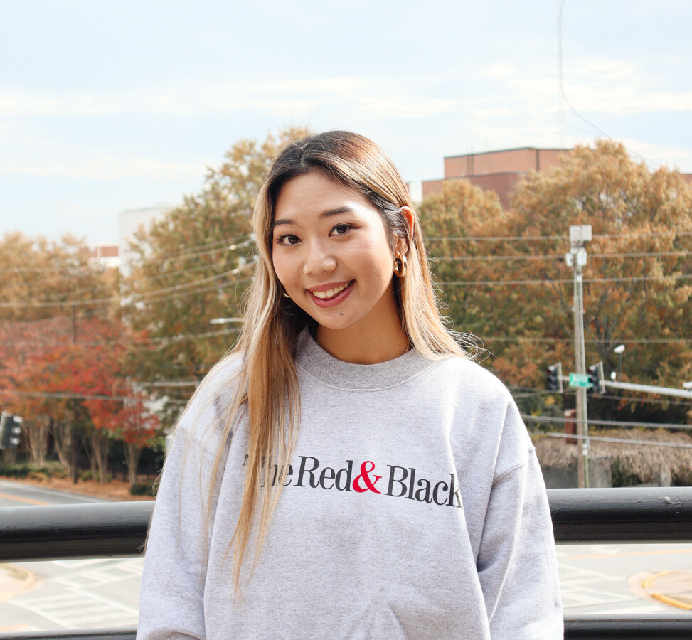 Red &amp; Black Sweatshirt (Gray)