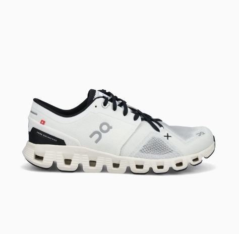 On Cloud X 3 &quot;White&quot; Running  &quot;IV&quot;