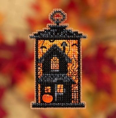 Moonstruck Manor by Mill Hill. Autumn Harvest Ornaments. Glass bead counted cross stitch kit (2019). Be ready for Halloween!