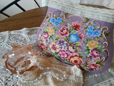 Pochette Vintage by Reflets de Soie Counted cross stitch pattern Release February 2016