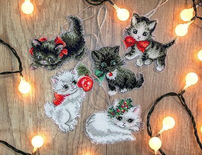 Christmas Kittens Toys by LETISTITCH Christmas Counted cross stitch kit on Plastic canvas