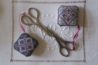 Mes Précieux Ciseaux (My Precious Scissors) by Reflets de Soie Beaded cushions mini-kit Release November 2012