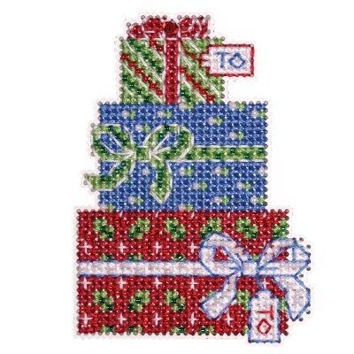 Gift Trio by Mill Hill. Winter Holiday Collection. Counted Glass bead kit with treasure 2023 for cozy winter holidays