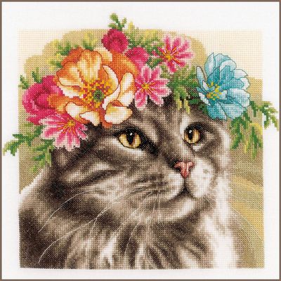 Crown Maine Coon by Lanarte 2023 Animal Collection Beautiful Cat counted Cross Stitch Kit