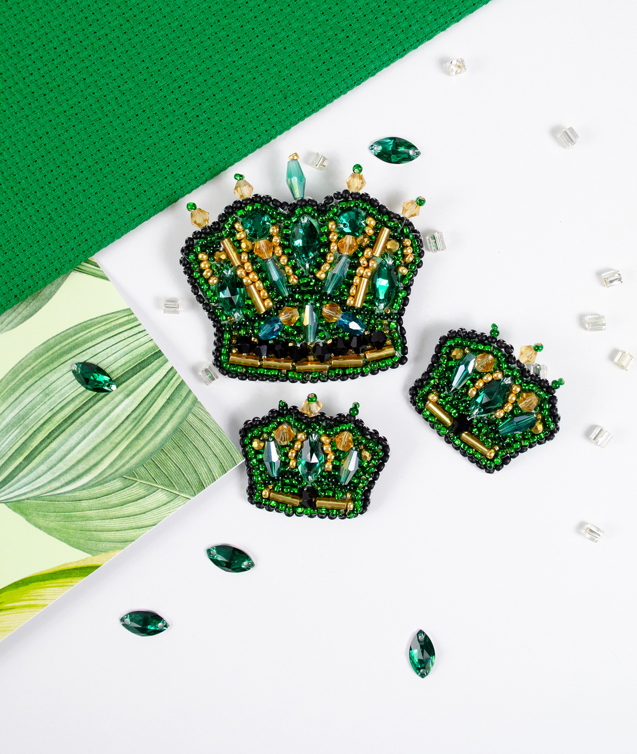 Symbol of the monarch by Abris Art Decoration Brooches (jewelry) with beads. Bead Embroidery Kit