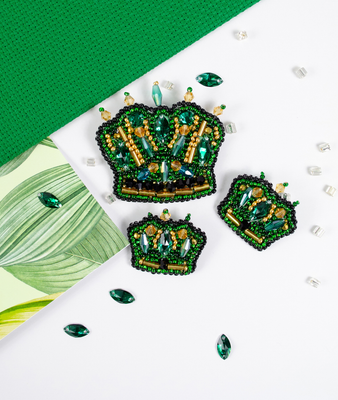 Symbol of the monarch by Abris Art Decoration Brooches (jewelry) with beads. Bead Embroidery Kit
