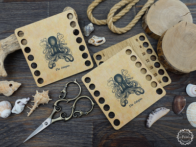 Octopus. Vintage Floss Organizer by Primitive and Wood (P&amp;W) Designer embroidery accessories