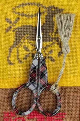 Tartan fabric - Embroidery scissors by Sajou (France) Private Collection More on website OrAbeille.com