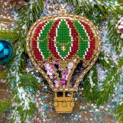 Red and green balloon by Wonderland Crafts Christmas Bead embroidery kit on a plastic base