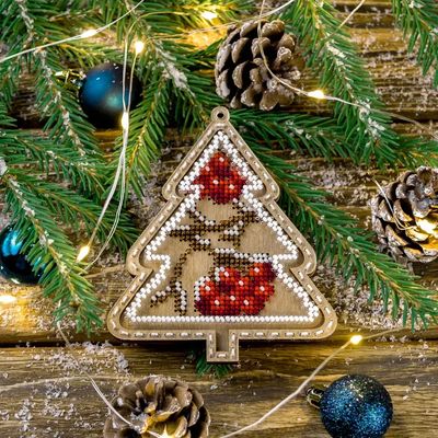 Christmas tree with rowan berries by Wonderland Crafts Christmas Bead embroidery kit on a plastic base