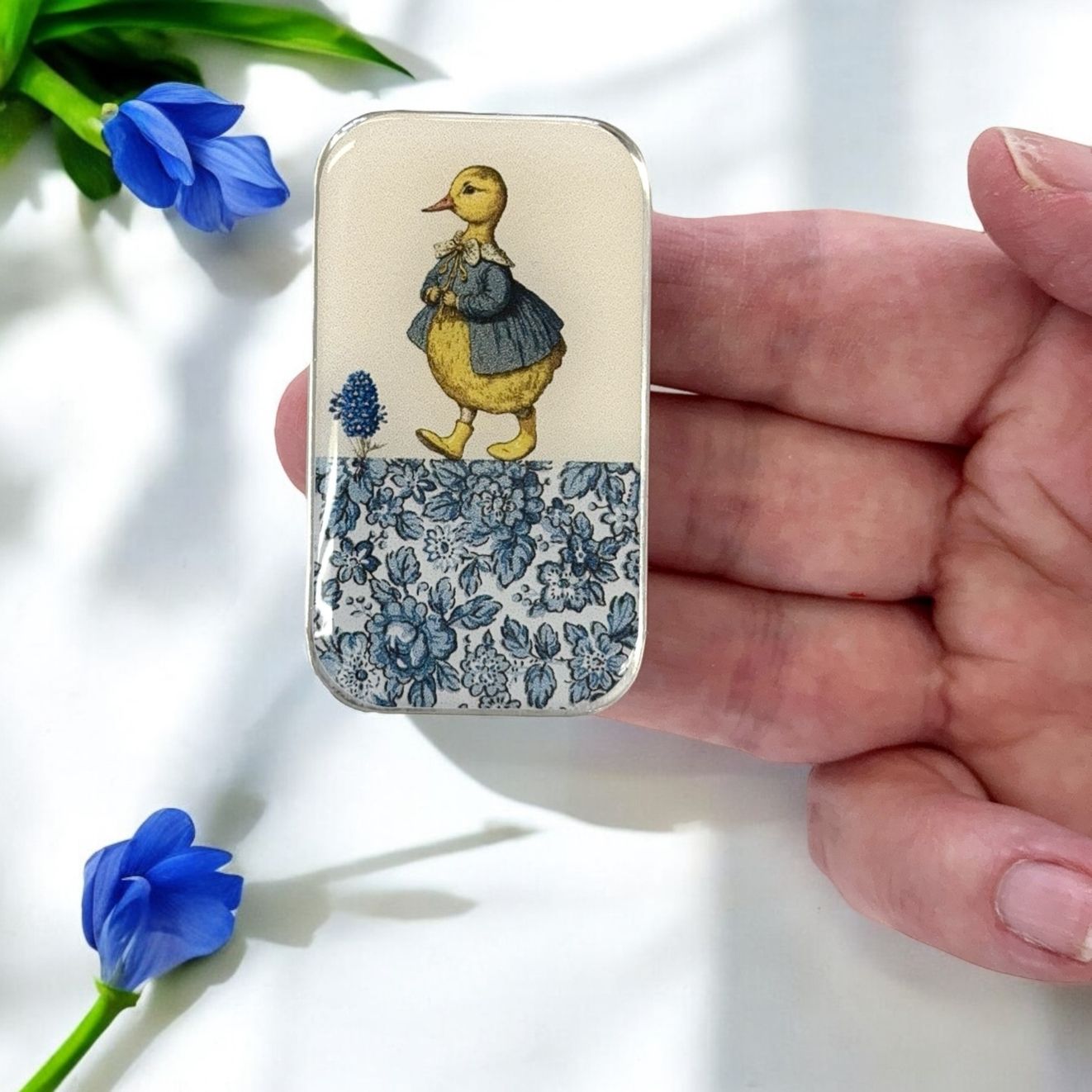 Duck and Flower Small Tin by Firefly Notes Vintage Slider Notions Tin