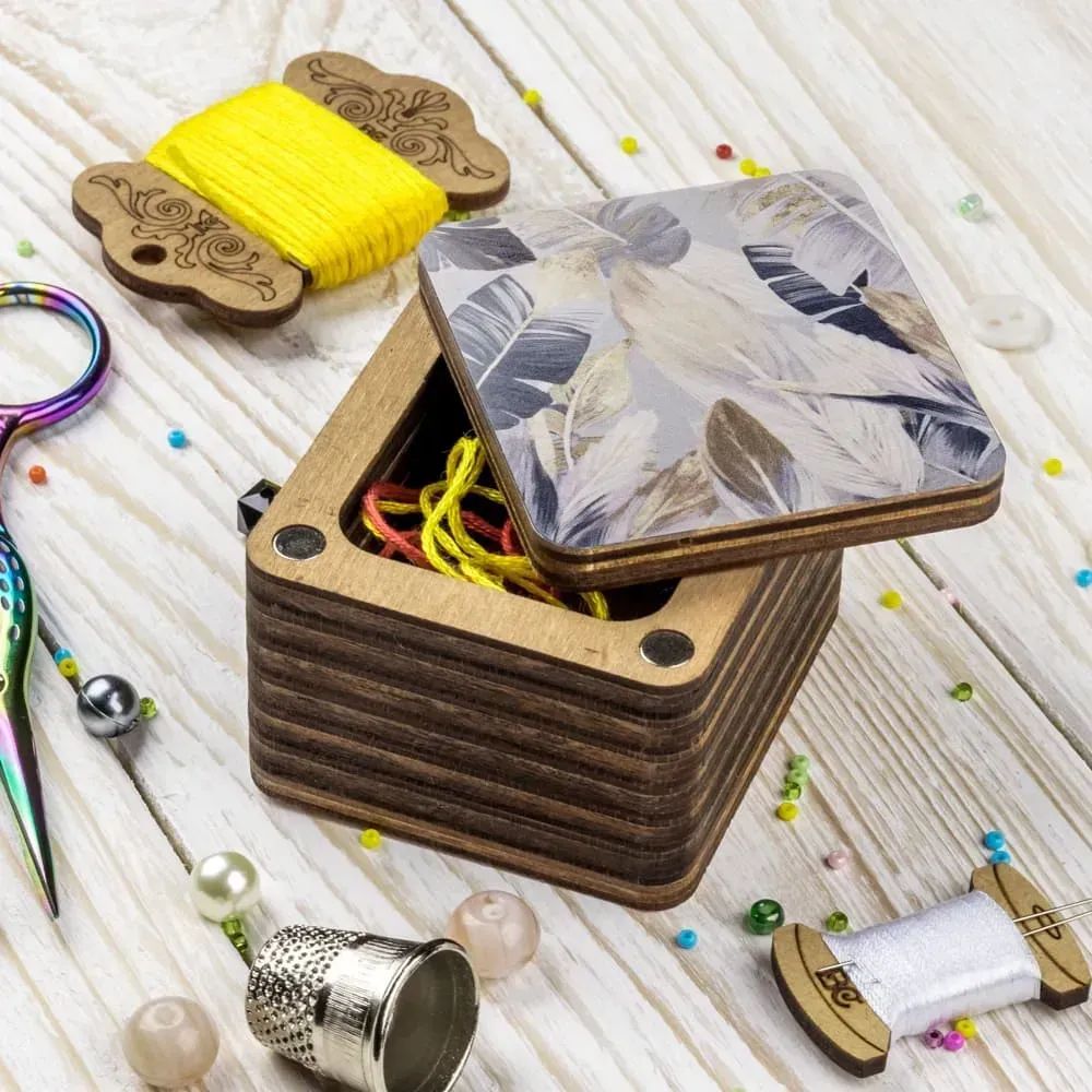 Feathers Thread Catcher Square by Wonderland Crafts Box for handicraft Organizer