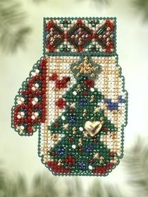 Star Topped Tree by Mill Hill 2005 Mitten Ornaments Collection Charmed Ornament Kits Beaded Christmas Ornaments kit with Charm