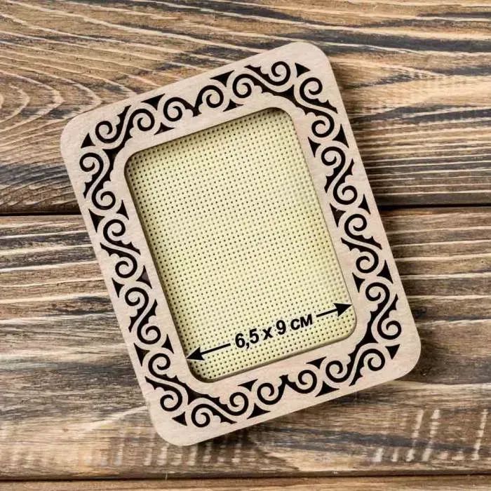 Magnetic embroidery hoops 6.5cm x 9cm or 2.36&quot;x3.54&quot; by Wonderland Crafts Wooden Hoop Frame on magnets  Perfect for Mill Hill embroidery!