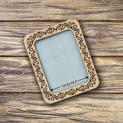 Magnetic embroidery hoops 10.5 cm x 14.5 cm or  4.13&quot; x 5.71&quot; by Wonderland Crafts Wooden Hoop Frame on magnets  Perfect for Mill Hill embroidery!