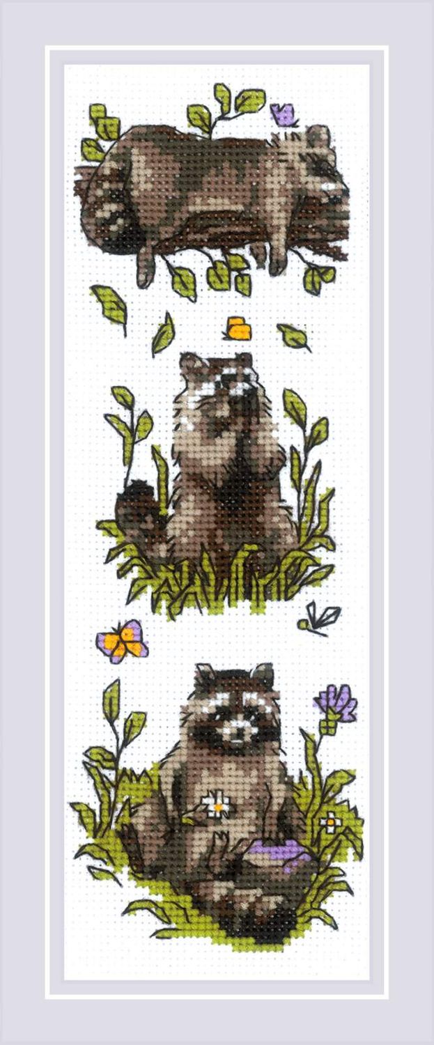 Three Raccoons by Riolis 2023 Counted cross stitch kit with woolen thread