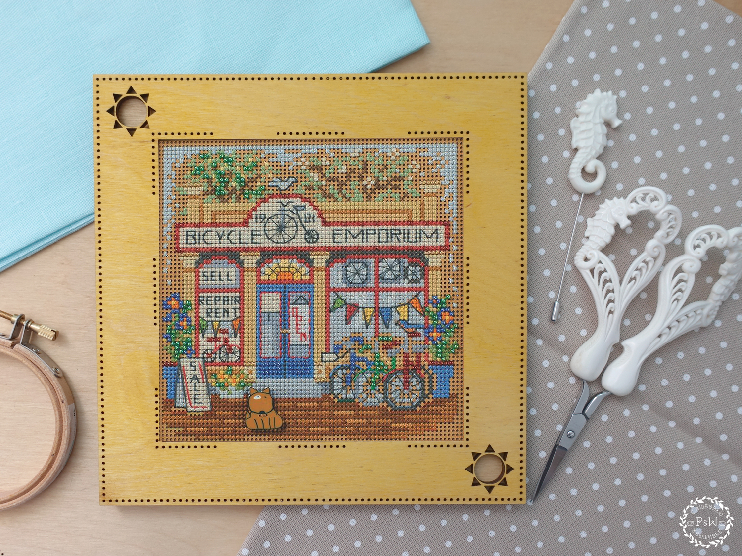 Sun Frame for Mill Hill by Primitive and Wood (P&amp;W) Designer embroidery accessories